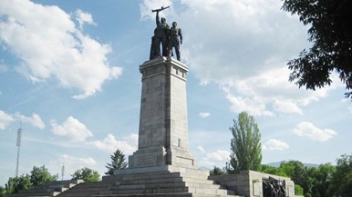 Установка памятника